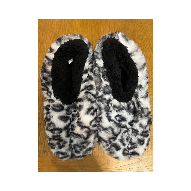 Large Light Leopard Fur Snoozies
